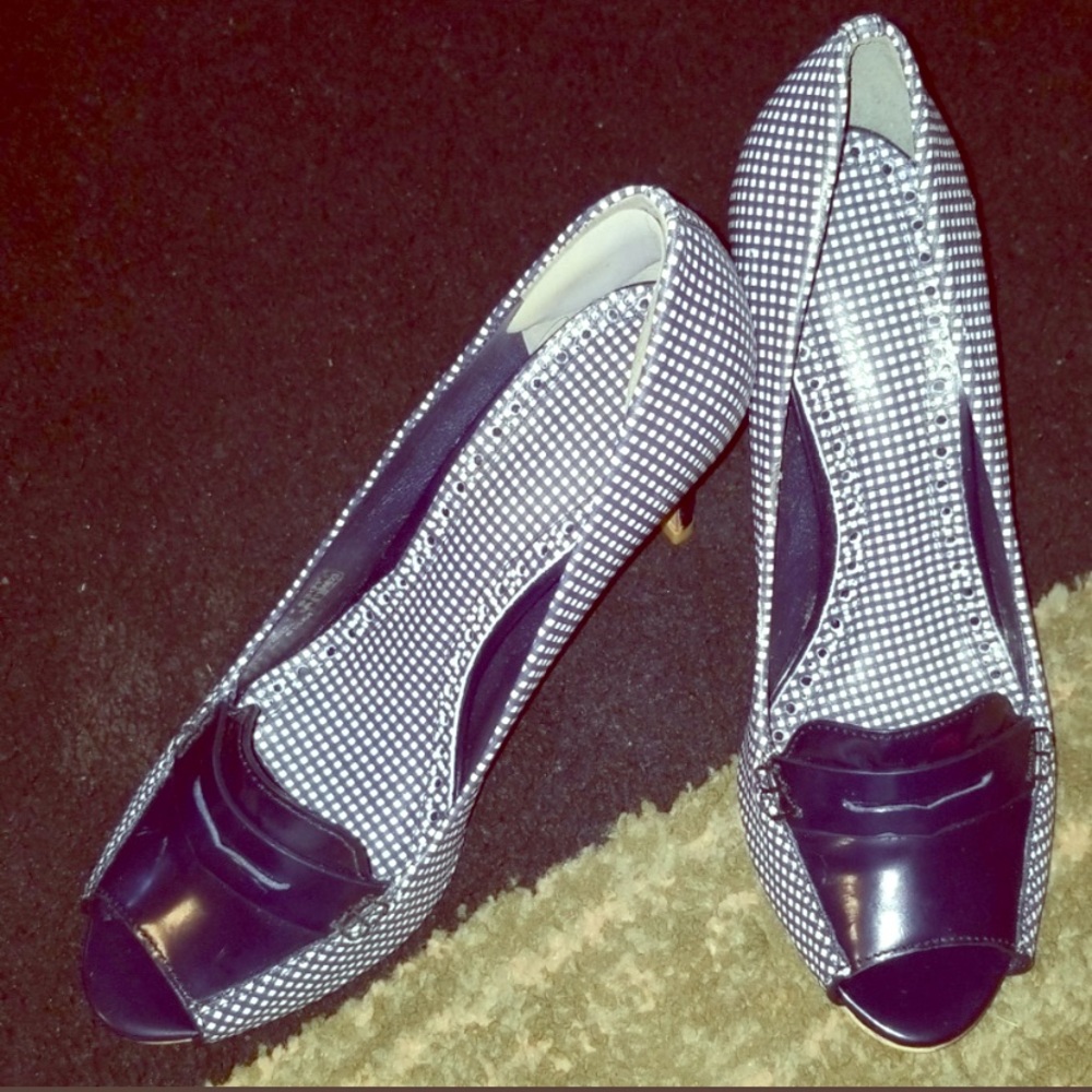 Tory burch becky peep toe heels